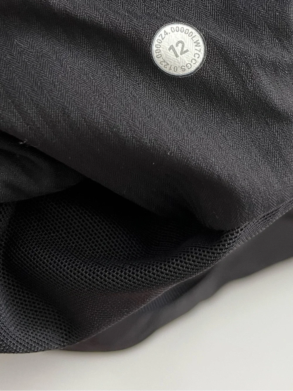 lululemon athletica studio dance shorts - Picture 5 of 6
